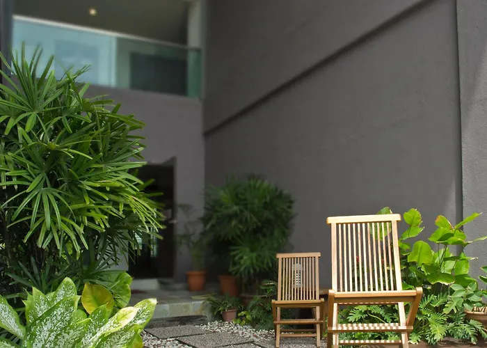 Marvelux Hotel