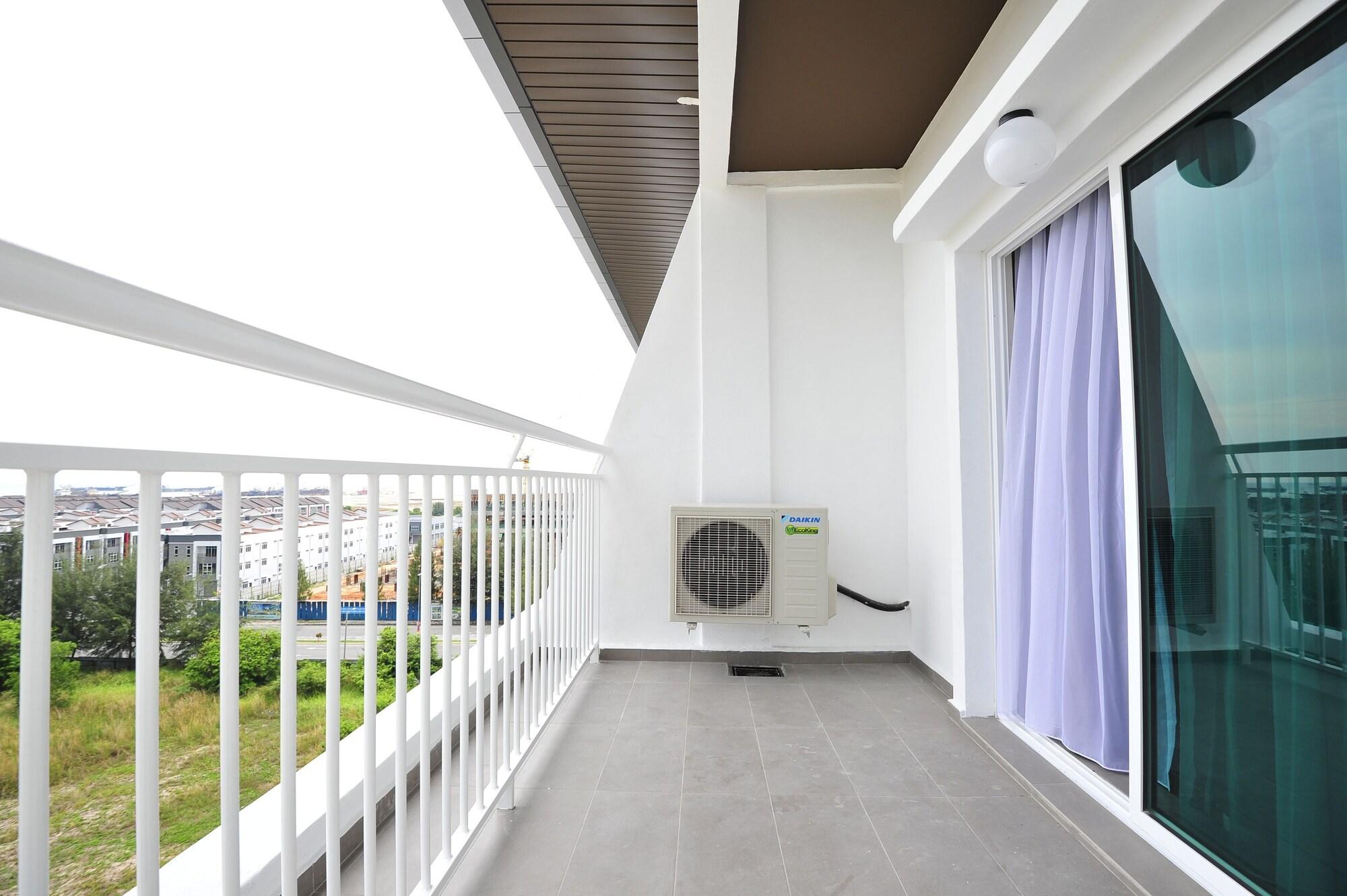 Marvelux Hotel