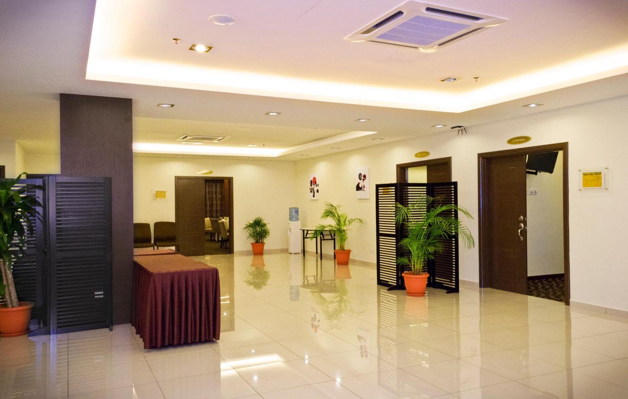 Marvelux Malacca