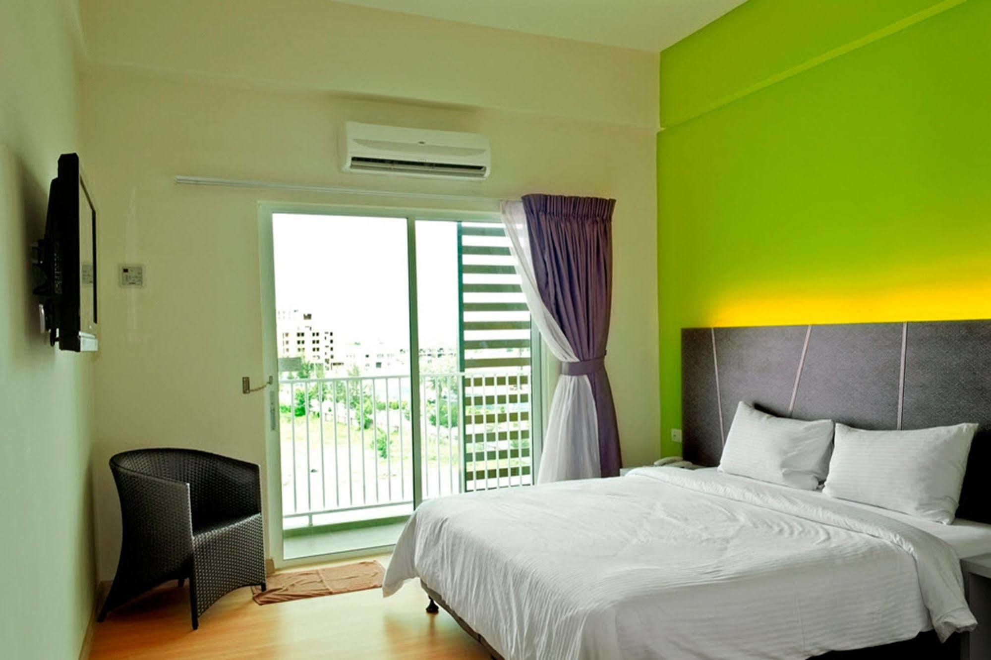 Marvelux Hotel 3*